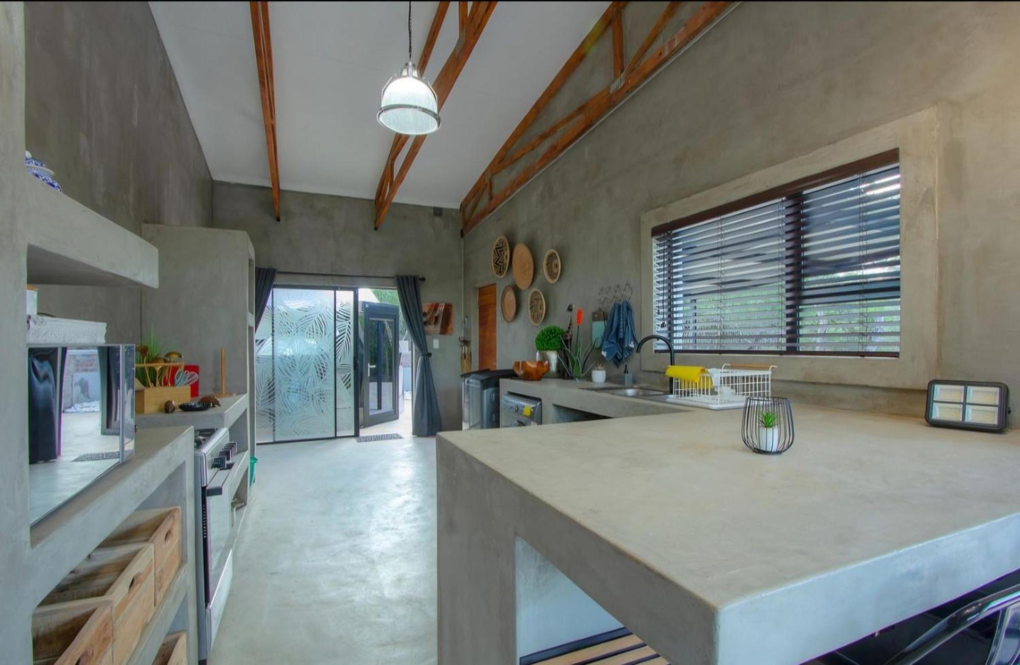 Ihlathi Glass Dome Holiday home *